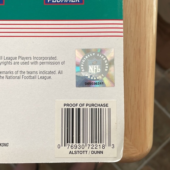 Starting Lineup Classic Doubles Football NFL Warrick Dunn and Mike Alston. - Picture 7 of 7